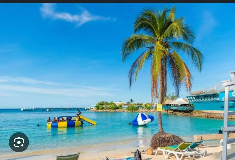Ocho Rios Retreat 아파트 자메이카