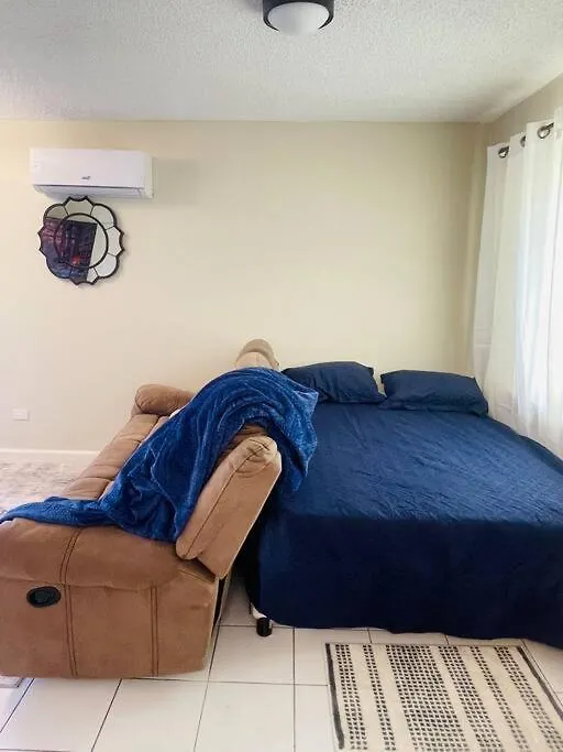 Ocho Rios Retreat 아파트